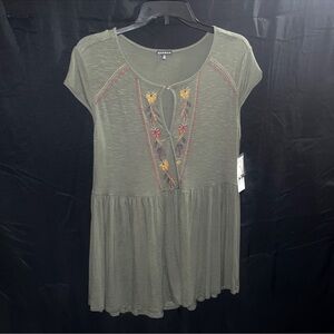 Hannah Olive Green Embroidered Peplum pullover  Size Small